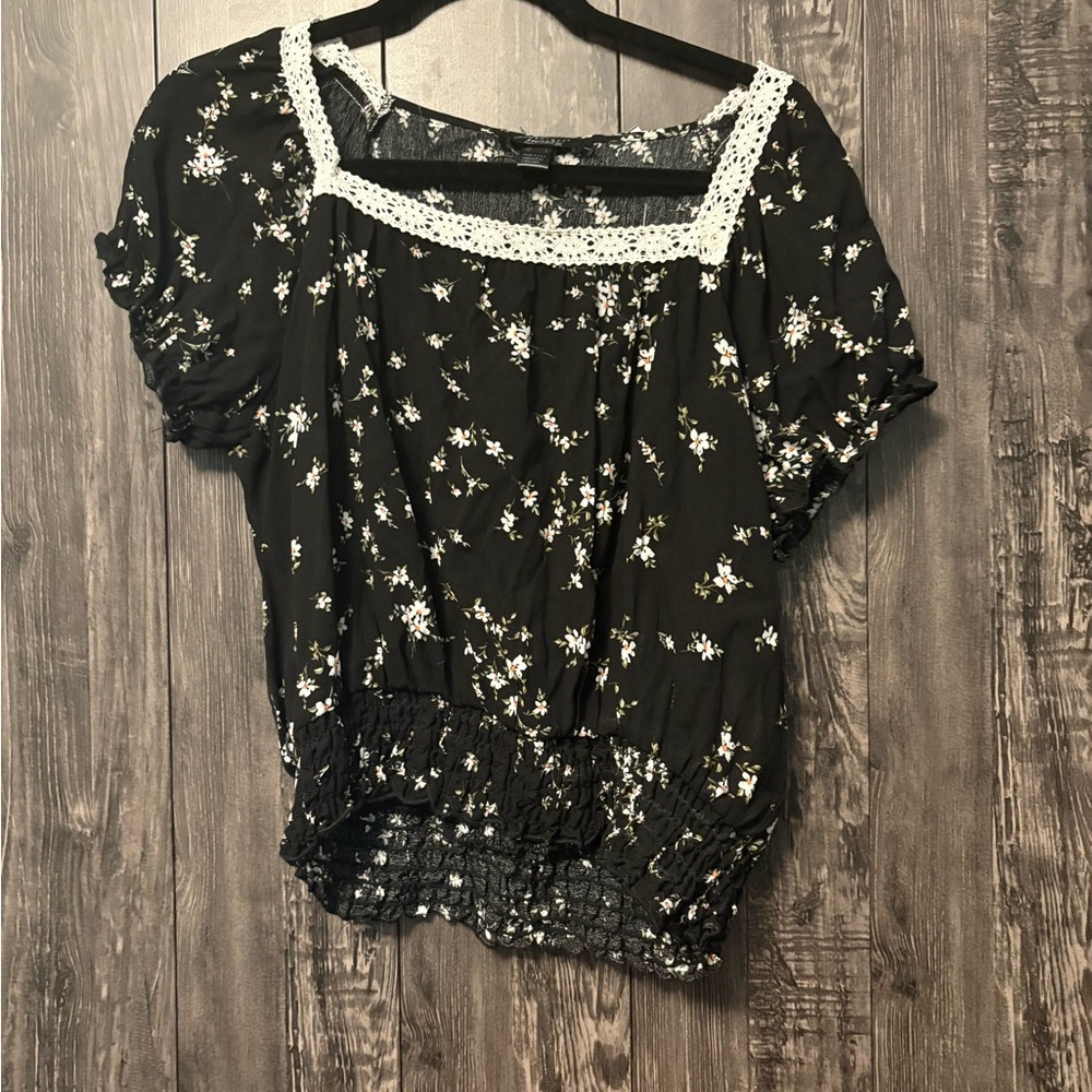 💥Buy 2 Get 1 Free💥 Streetwear Society Black Floral Blouse